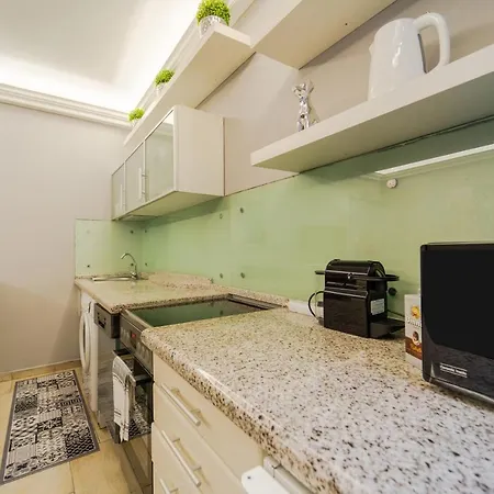 Andrassy Avenue Exclusive Apartament *