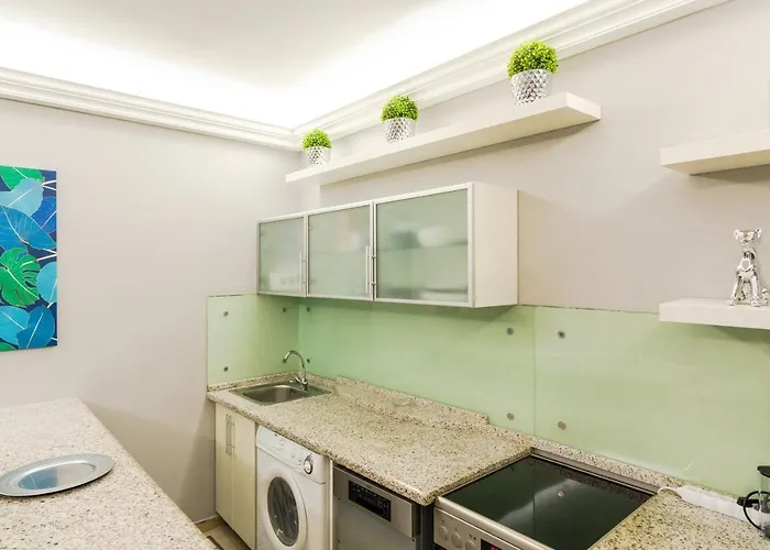 Andrassy Avenue Exclusive Lägenhet